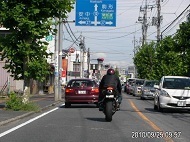 バイクでの尾行