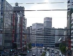 五反田の駅前